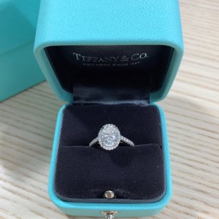 十周年礼物 - Tiffany 椭圆形钻...