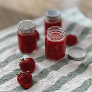 自制草莓酱,Mason jar