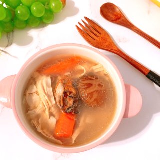 年夜饭的汤～蚝豉腐竹冬菇汤...