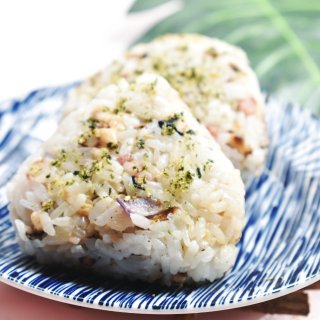 小桃嫣食记🍀好吃易做的米饭团...