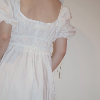 打造我的精简衣橱｜仅剩的两件夏季白裙纸，...
