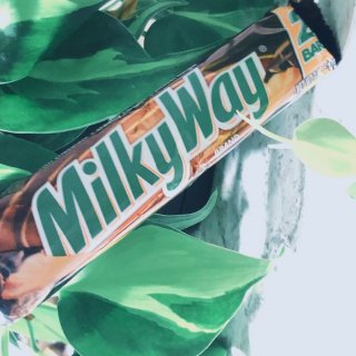 Milky way巧克力棒...
