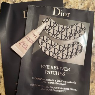 Dior Eye Reviver Patches: Awakening Fresh Effect | DIOR