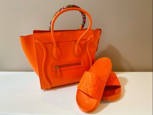 包包鞋子一个色——橘色