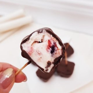 草莓酸奶冰淇淋...