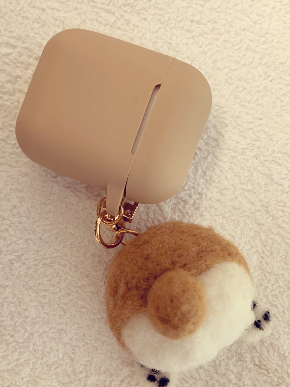 AirPods,AirPods保护壳