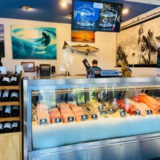 Blue Water Seafood Market and Grill