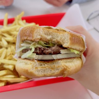 IN-N-Out｜汉堡🍔快餐店...