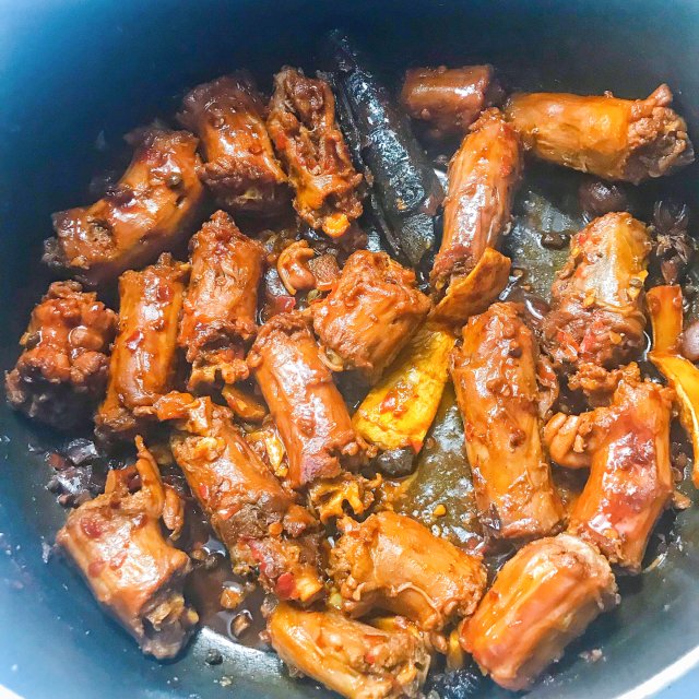 【自制麻辣鸭脖】