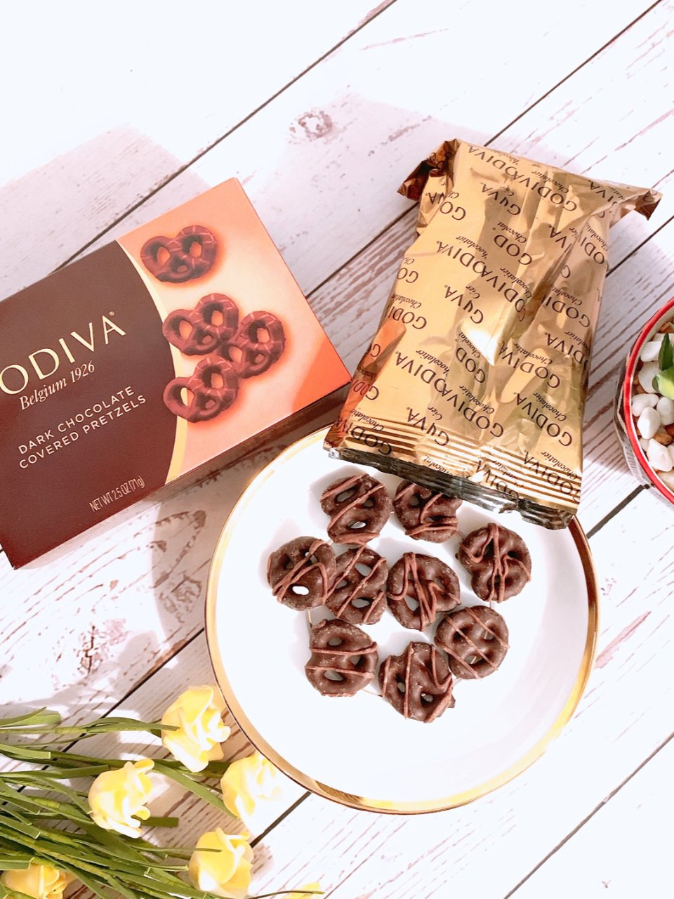 Godiva~黑巧克力饼干圈...