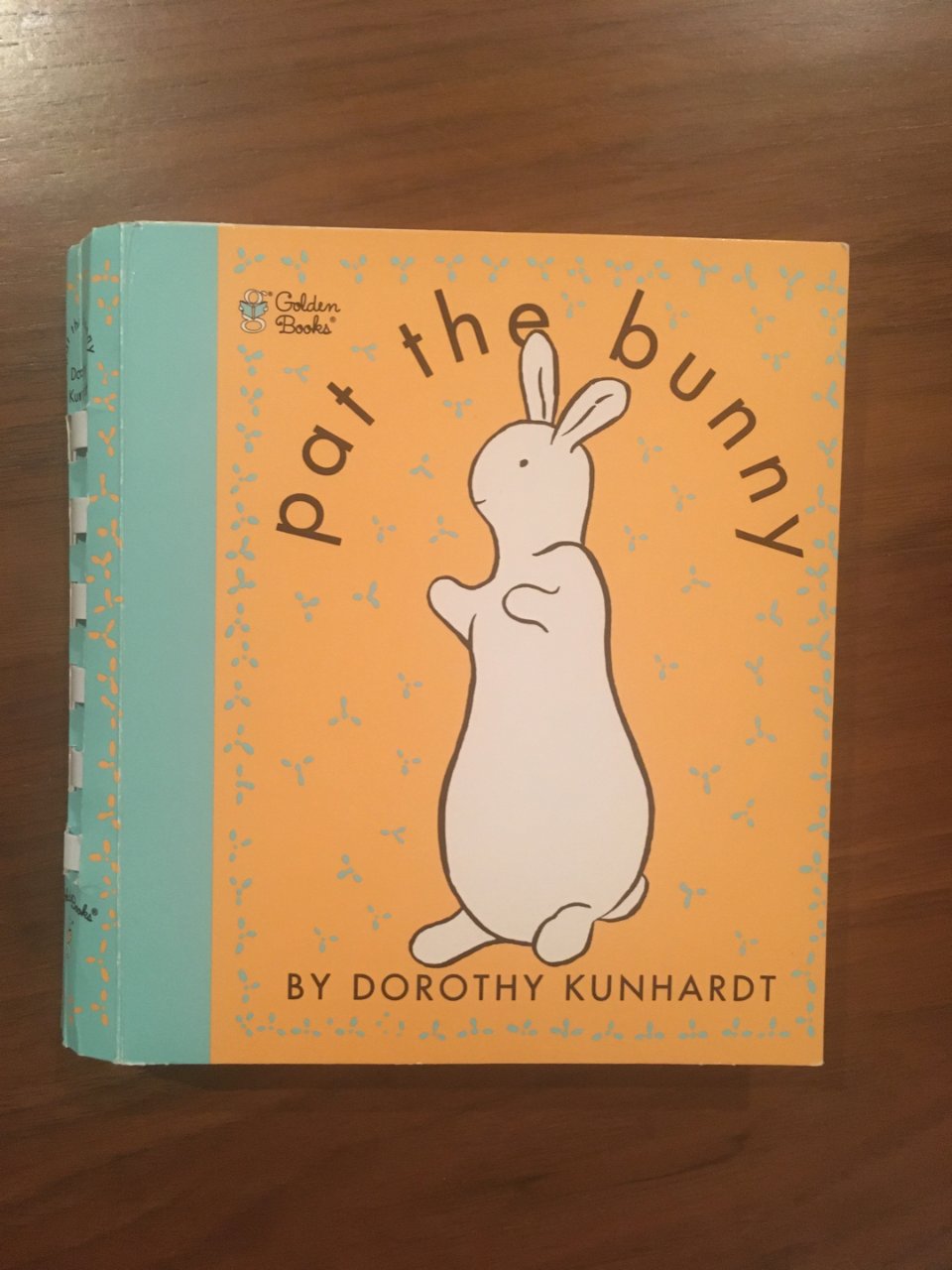 童书Pat the bunny