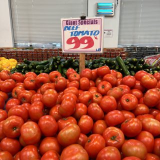 西红柿特别便宜，难得的价位多买点。...