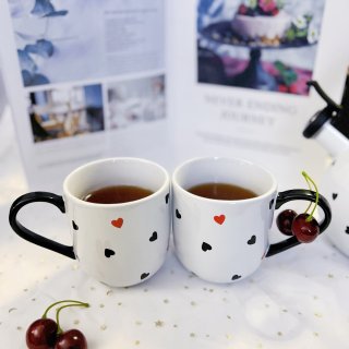 与爱人的午后品茶时光 - 情人节主题茶壶...