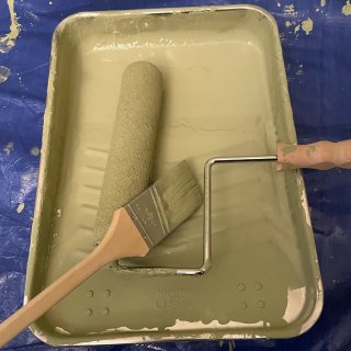 DIY复古绿色餐厅教程1⃣️｜刷油漆篇...