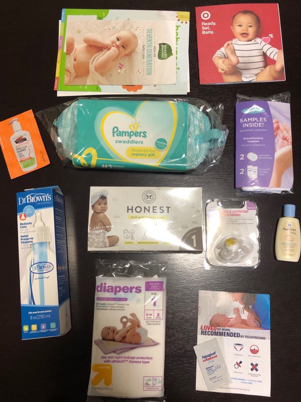 奶瓶,奶嘴,宝宝浴衣,尿布,襁褓,宝宝油,妊娠纹,防溢乳垫
