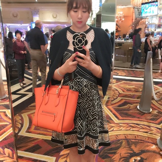 这条裙子贵的有点不值！