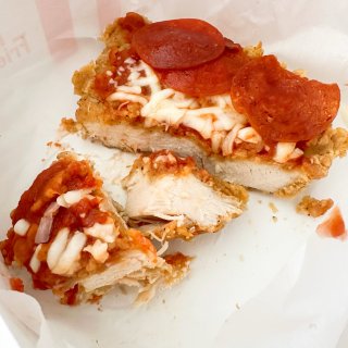 紐約探店｜KFC · 炸雞披薩Chizz...