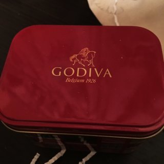 Godiva小鐵盒夾心巧克力...