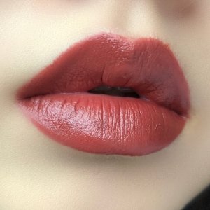 Nars Banned Red 冷门🌰红棕色