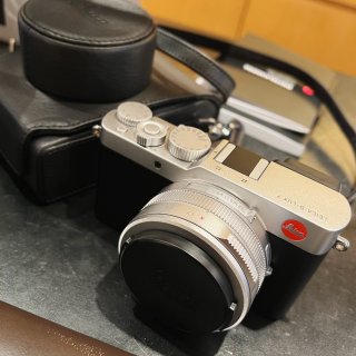 新玩具 Leica 📷📷...