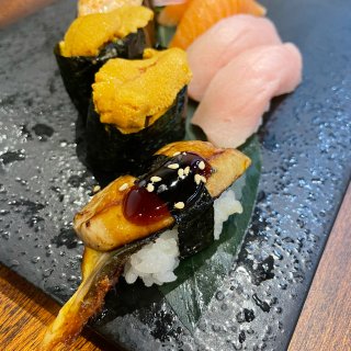 鹅肝+鳗鱼寿司,海胆寿司