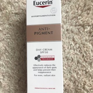Eucerin祛斑日霜