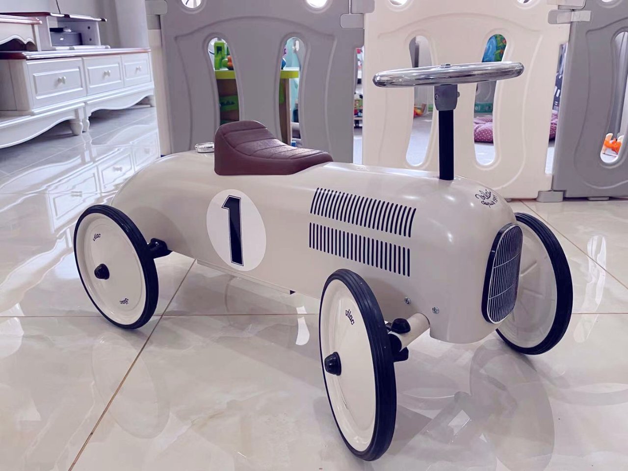 Vilac 1118 白色极地金属骑行儿童车 - 玩具 - 亚马逊中国