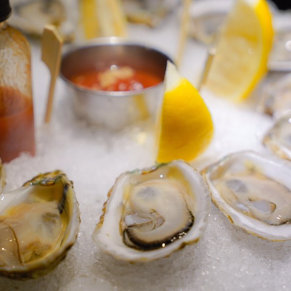 12 Oyster