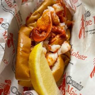 Maine Roll,Cousins maine lobster