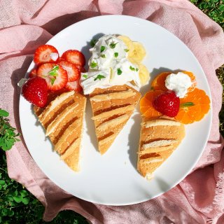 元气早餐：水果酸奶配面包🍦🍦...