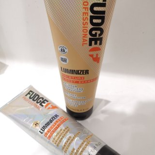 Luminizer Moisture Boost Shampoo and Weightless Conditioner 250ml | Fudge Professional