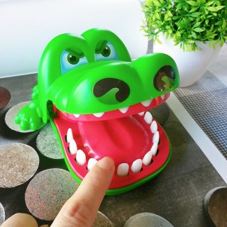 惩罚玩具👉咬手指的鳄鱼🐊！...