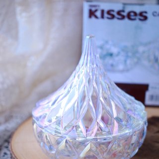 自带灯效的kisses糖果盒...