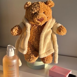 洗呀洗呀洗澡澡🛀小熊也要穿浴袍🐻...