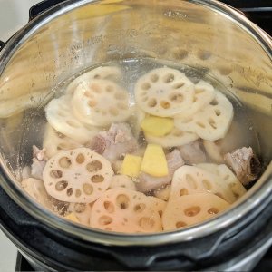 #Instant Pot做暖胃热汤| 莲藕排骨汤滋补又好喝
