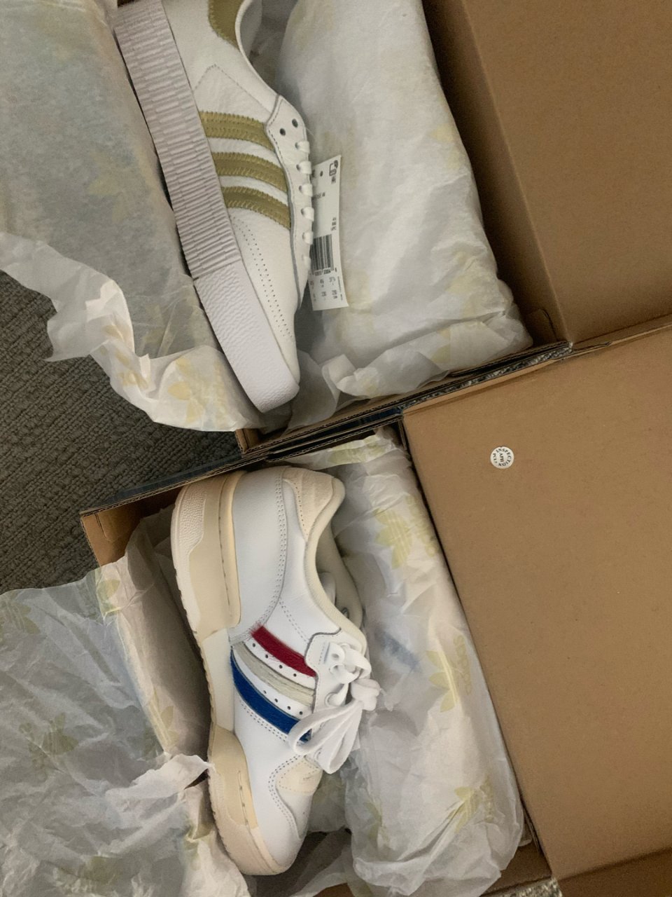 adidas 阿迪达斯