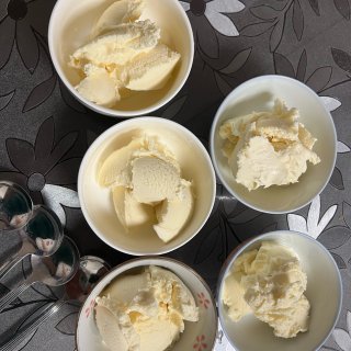 缺德舅的美食强烈推荐：香草🌿冰淇淋🍦...