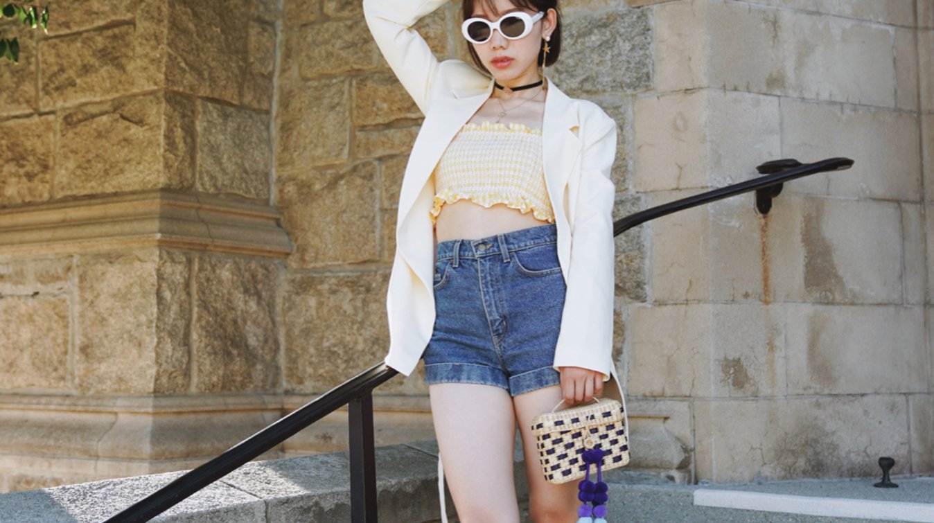 度假也时髦，一件属于春夏的完美西装外套