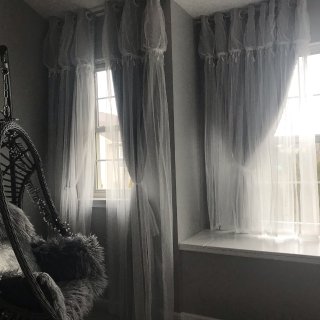 灰色系主卧，网红窗帘和网红秋千椅...