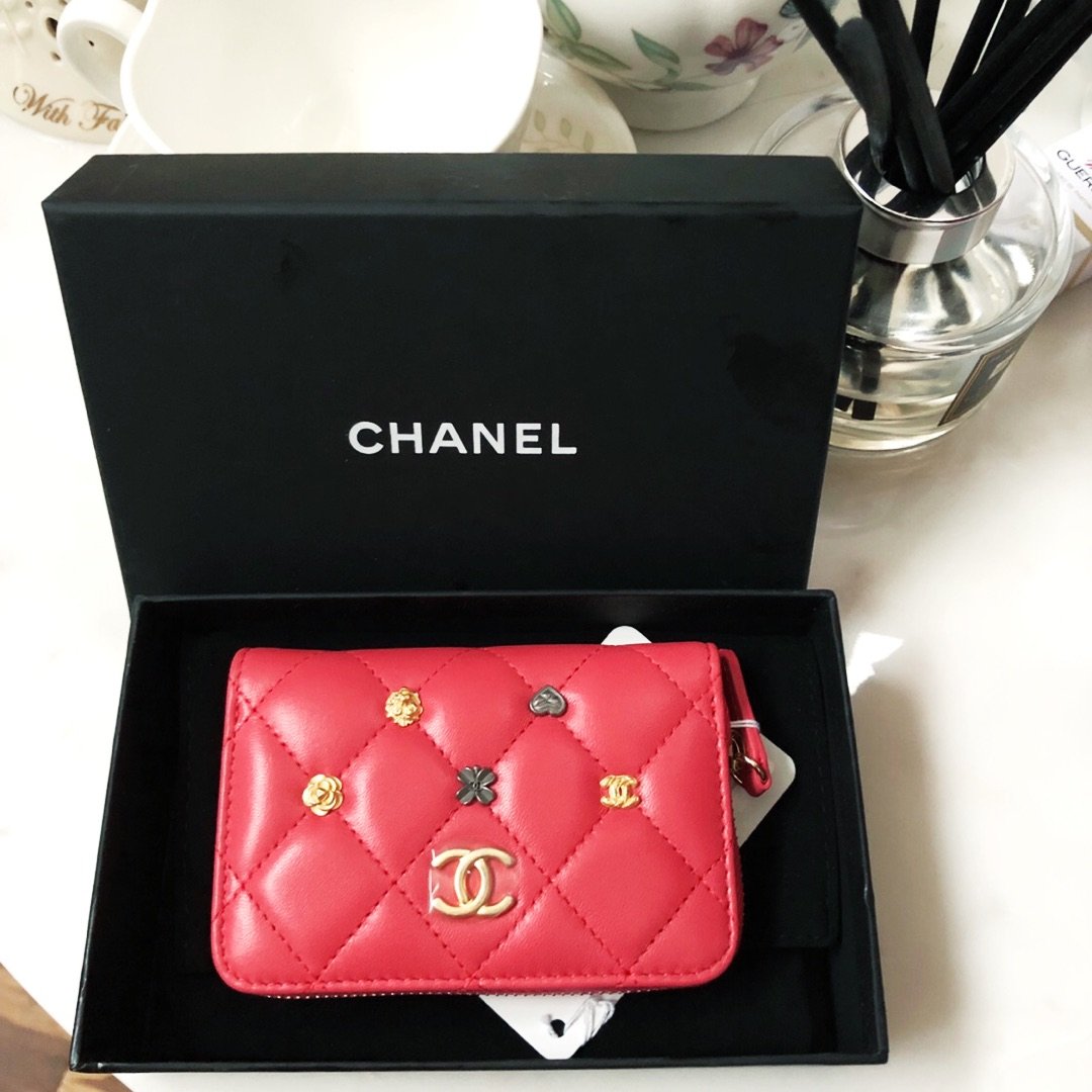 Chanel 香奈儿,725美元