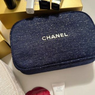 Chanel 圣诞套装