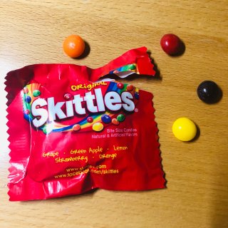 童年的味道Skittles...