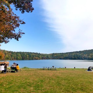 Shepherd Lake