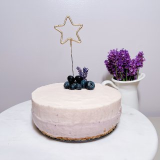 蓝莓酸奶慕斯生日蛋糕🍰...