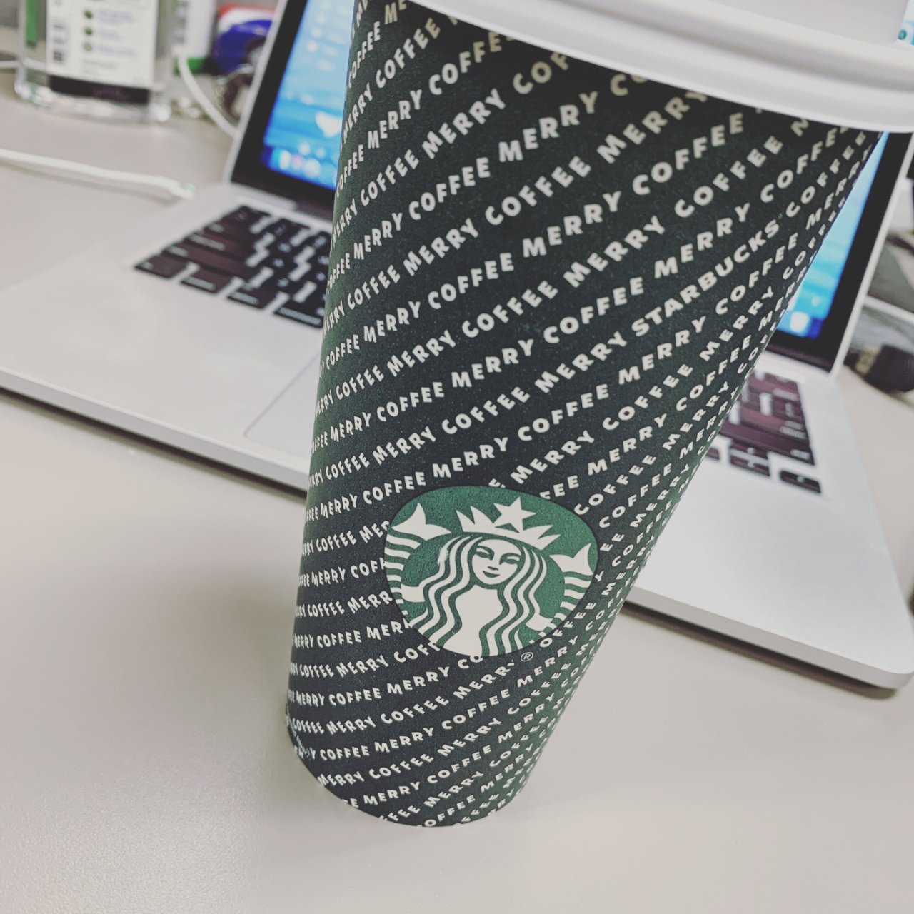 Starbucks 星巴克,holiday season,Holiday drinks