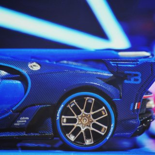 从游戏走进现实的梦幻超跑：Bugatti...