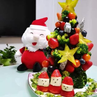 自制水果蔬菜圣诞树🎄...