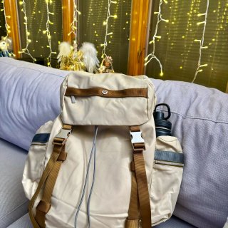 Lululemon焦糖旅游必备双肩包 Wunderlust Backpack 25L 
