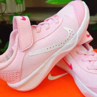 Nike 粉红童鞋 圣诞礼物🎁又有了...