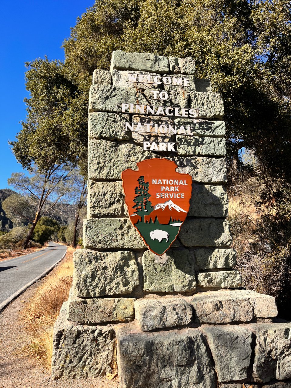 加州最年輕的國家公園：Pinnacles...